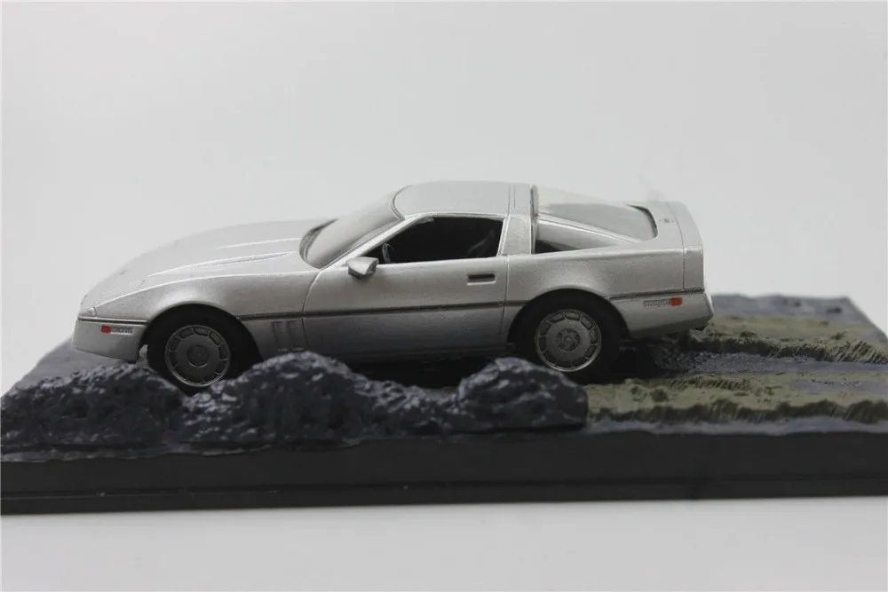 007 UH 1:43 Chevrolet Corvette вид на убийцу модели автомобилей из сплава версия для