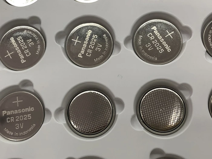 

30pcs/lot New Original Battery For Panasonic CR2025 Button Cell CR 2025 3V Lithium Coin Batteries For Watch Calculator