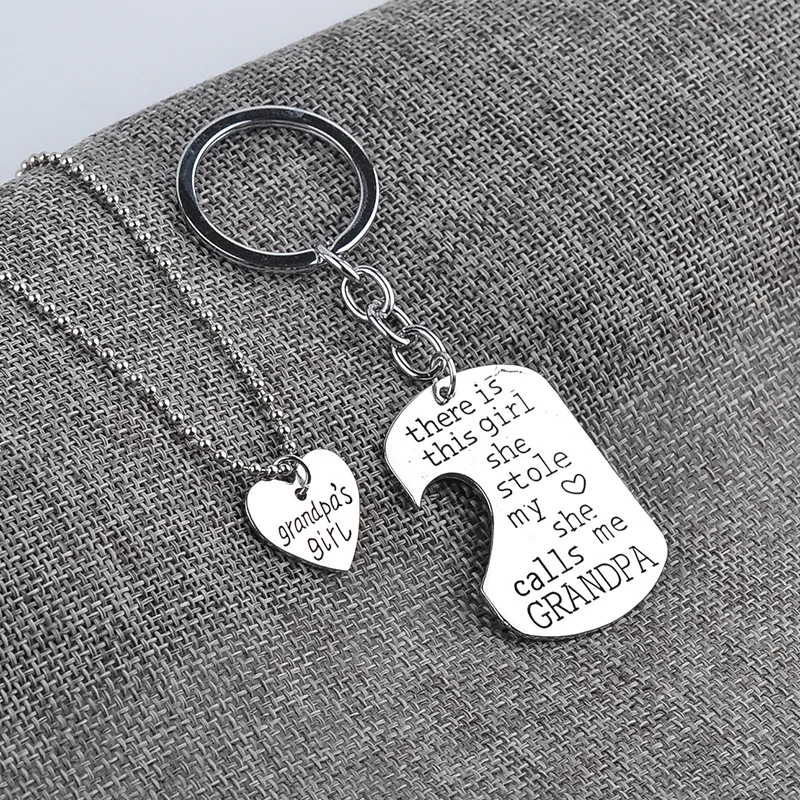 2 шт./компл. надписи там эта девушка она украл мое сердце мама и папа. .. Кулон семьи