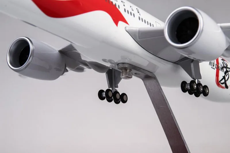 47 см 1/157 самолет Boeing 777 B777 Dreamliner самолет Air China Airlines модель W светильник и колесо литой под давлением пластиковый полимерный самолет
