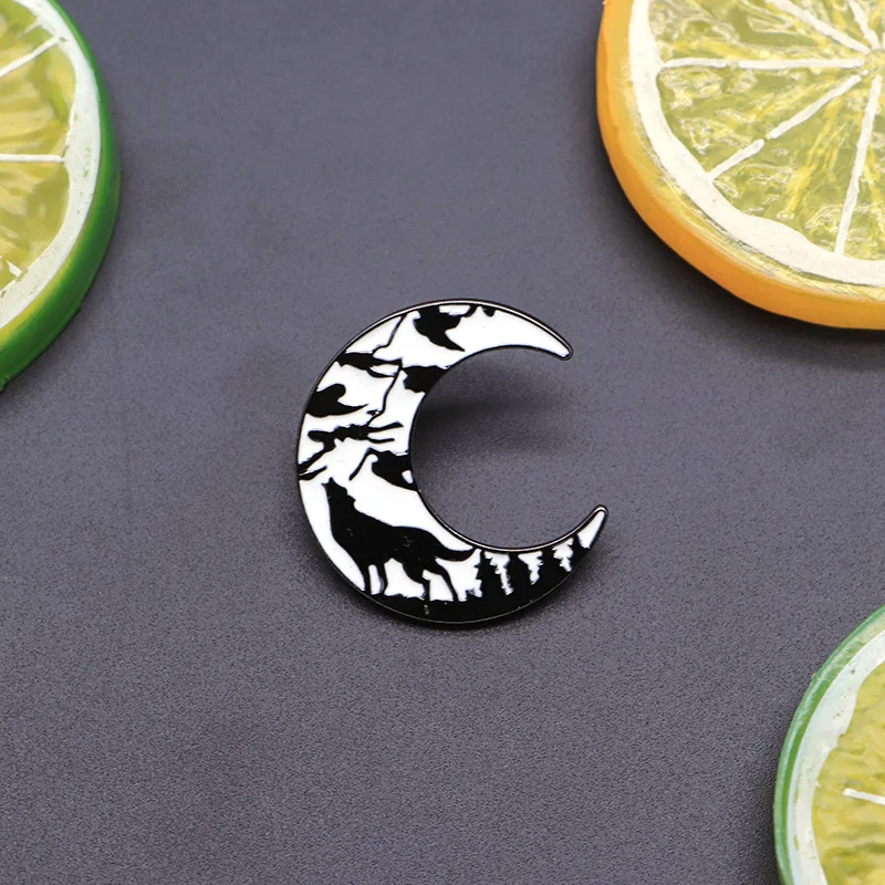 

30pcs/lot Art MOON Brooches Forest Wolf River Hill Enamel Pin for Kids Lapel Pin Bag Pins Denim Jacket Women Brooch Badge Q1116