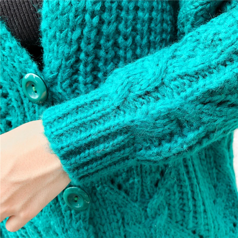 PERHAPS U Women Sweater Knitted Long Sleeve Green Cardigans V Neck Winter Outwear Loose M0031 |