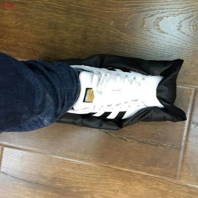 

KLV 2pcs Reusable Automatic overshoes shoe covers sock AUTO-Package Fast shoe covers
