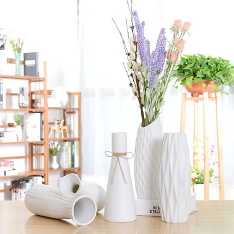 

Classic White Desktop Ceramic Vase Simple Floor Vase Chinese Crafts Decoration Creative Gifts Home Decoration