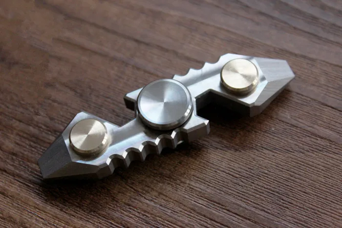 Titanium Alloy EDC Fingertip Gyro Corkscrew Crowbar Tools Tritium Tube Version Multi | Спорт и развлечения