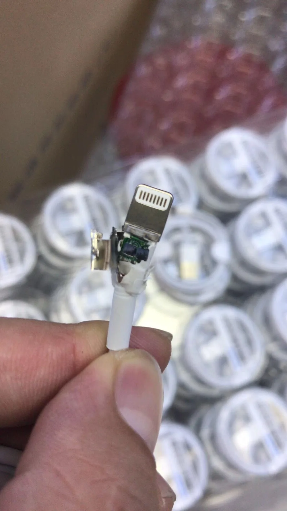 10 шт./лот, новая упаковочная коробка,, 1 м/3 фута, E75 чип, данные, USB кабель для зарядного устройства для Foxconn i7 6 6s 5 с зеленой этикеткой