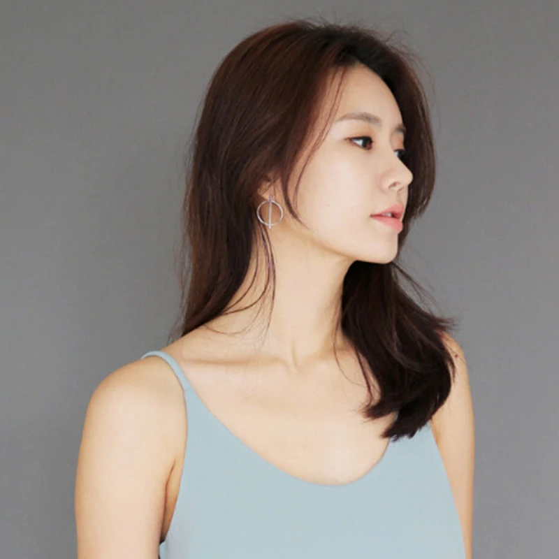 Простые креативные дизайнерские геометрические круглые серьги-гвоздики для