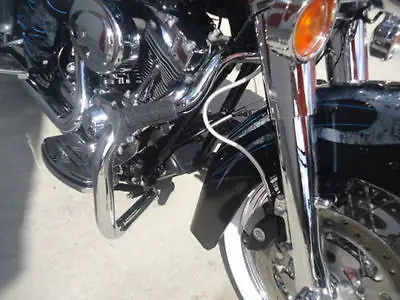 Усы шоссе защита двигателя Крушение Бар для Harley Touring модели FLHR FLHT FLHX улица Glide Road King 09-17 хром черный
