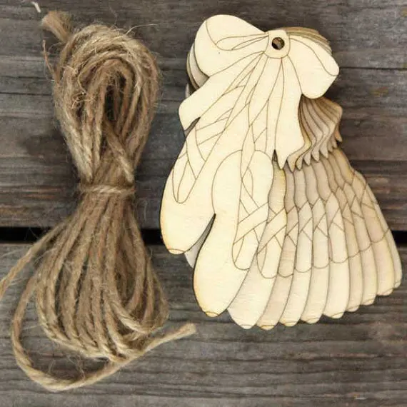 Деревянный христианский крест с необычной паховой формой фанера | Дом и сад