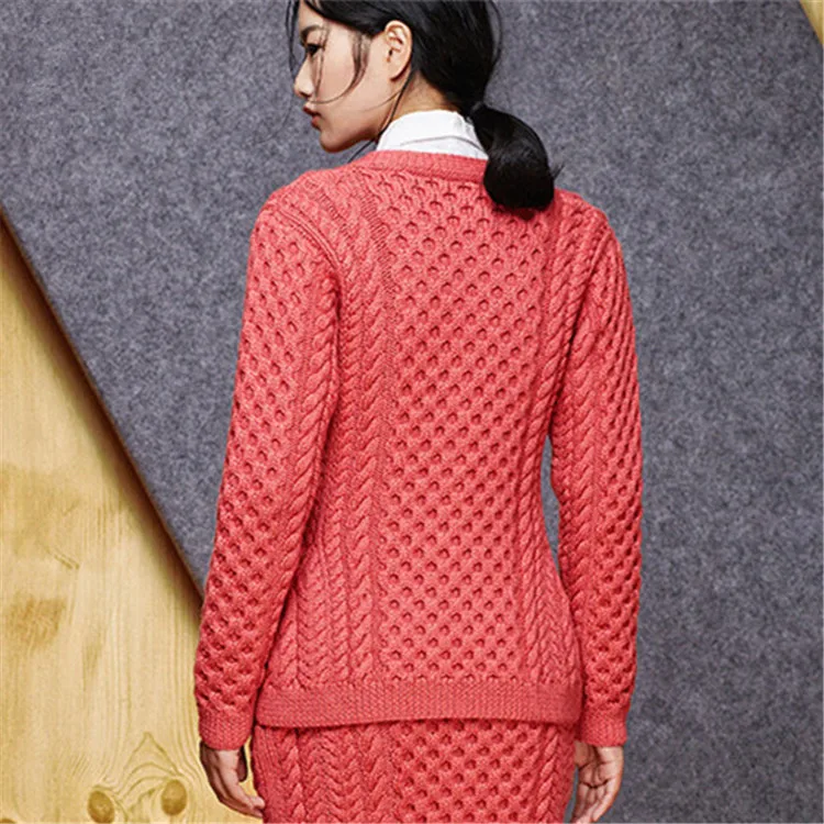 Женский вязаный кардиган ручной работы однотонный однобортный H-прямой короткий