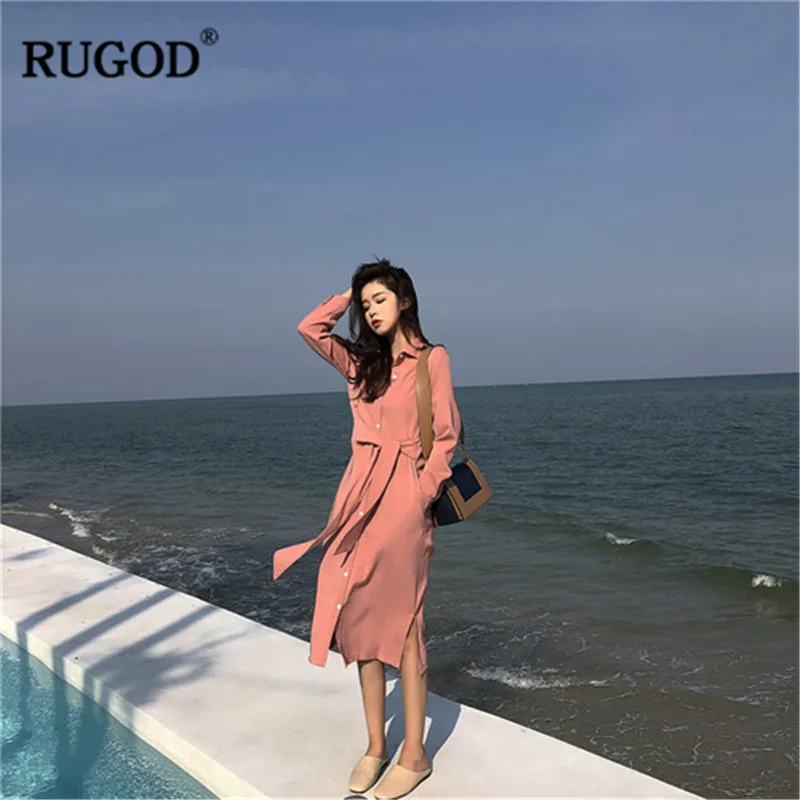 Платье RUGOD женское офисное розовое с длинным рукавом и поясом на весну