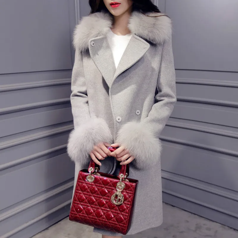 Женское шерстяное пальто с воротником из искусственного лисьего меха зима 2019 |