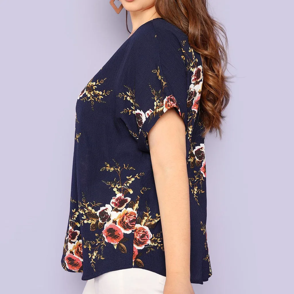 Женская блузка с коротким рукавом V-образным вырезом и принтом | одежда
