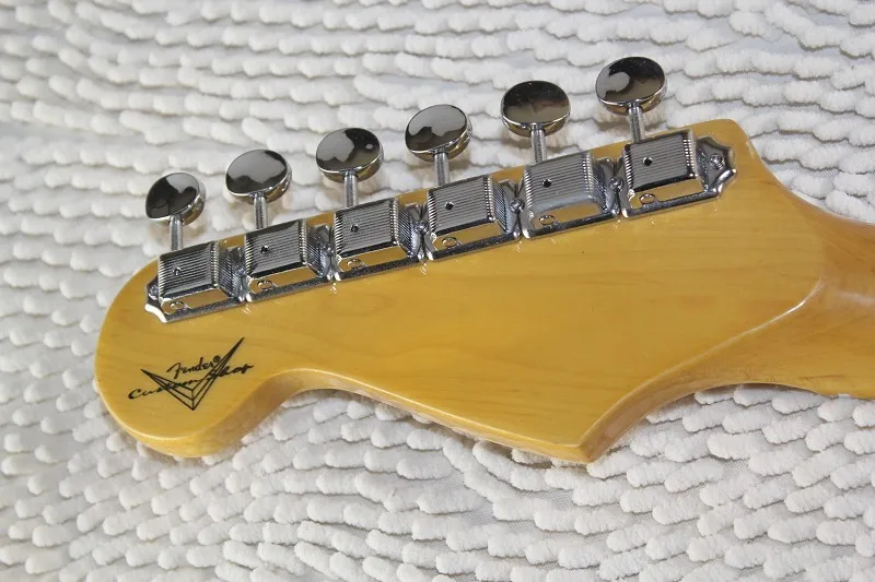 Factory HOT wholesale Custom Body White Pearl Guard Board F ST SSS pickup Clapton Signature black Electric Guitar 14-4-1 | Спорт и