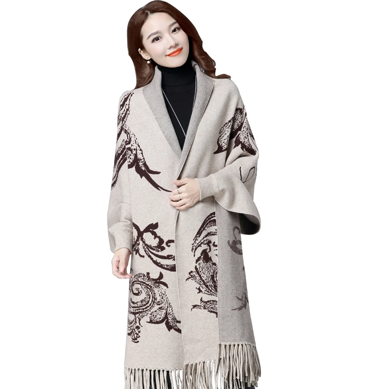 Осенний женский свитер теплая накидка пончо с бахромой пальто зимний