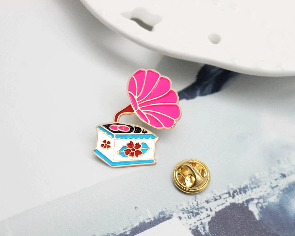 Cute Romantic Gramophone With Flower Throwback Brooch Colourful Popular Fashinn Pins Gift For Childern And Friend Pink Blue | Украшения и