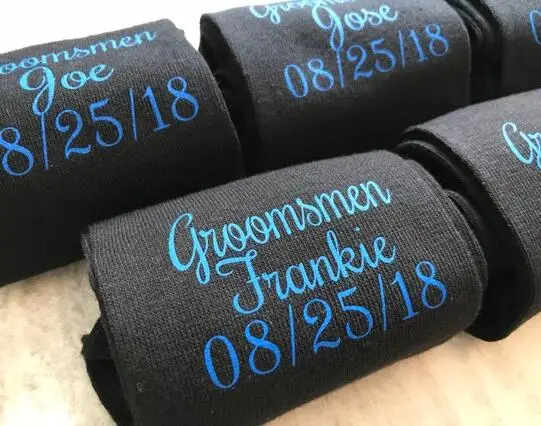 Изготовленные по индивидуальному заказу именные носки для жениха команды