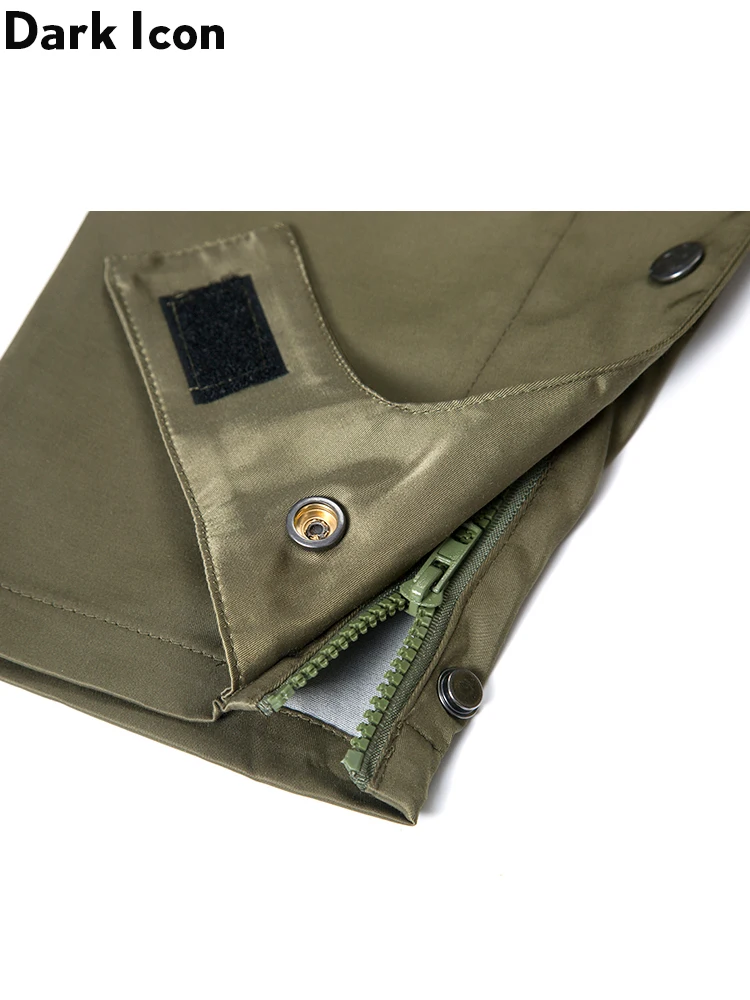 Мужские прямые брюки с боковой пуговицей Dark Icon однотонные эластичной резинкой на