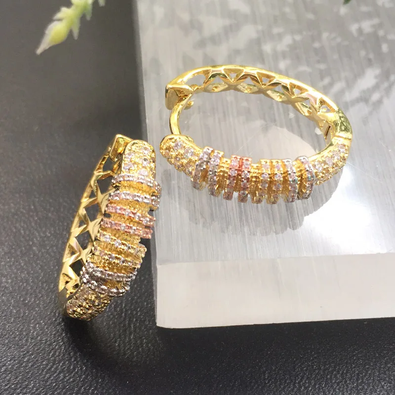 mix Gold Plated Lanyika модные ювелирные изделия Роскошные отличительные круглые ушные петли микропокрытие серьги на свадебную вечеринку романтический свадебный Повседневный лучший подарок - Окраска металла: mix Gold Plated