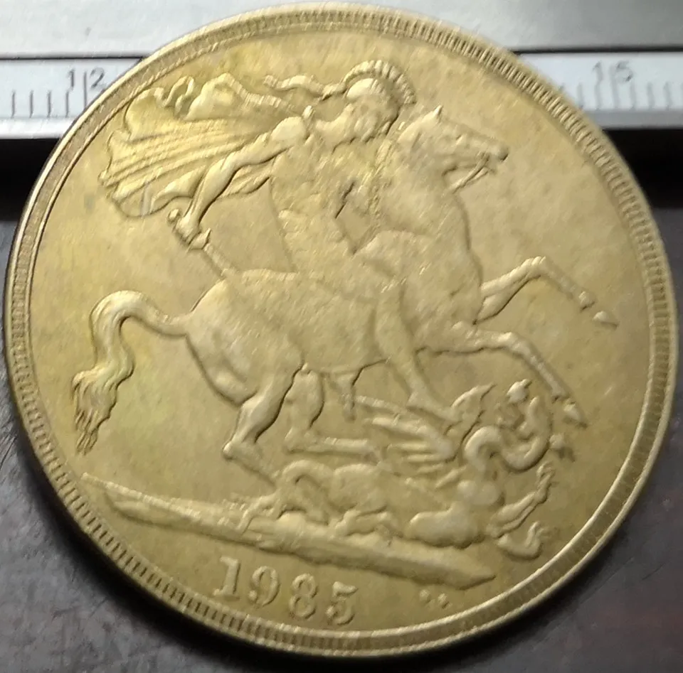 5 фунтов Великобритания-Elizabeth II (3-й портрет Серия Sovereign) Золотая монета | Дом и сад