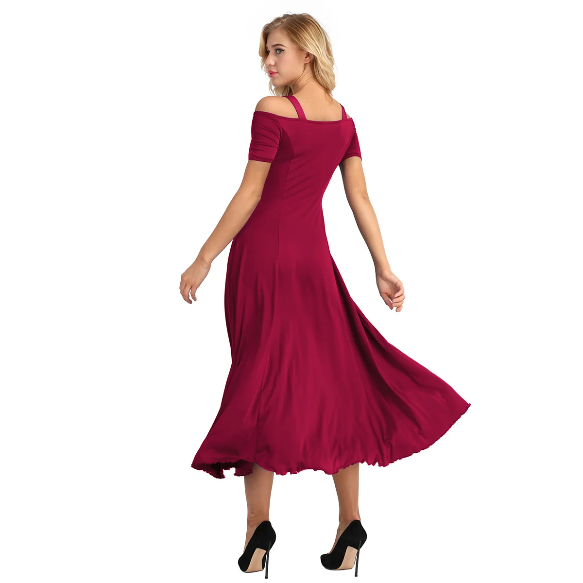 Женское длинное платье трапеция однотонное эластичное вечернее с открытыми