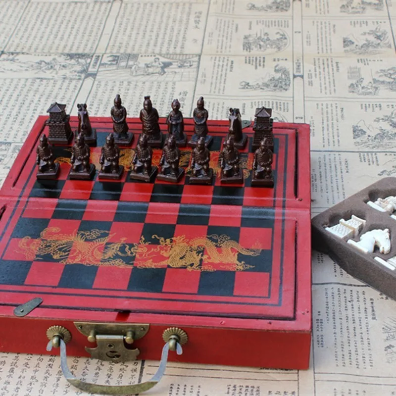 Yernea Antique Chess Terracotta Warriors Three-dimensional Pieces Wooden Folding Chessboard Small Christmas Gifts | Спорт и