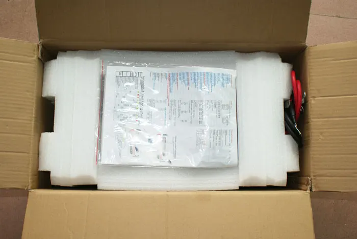 Хорошее качество DC24V AC220V 4000 Вт Частота чистая синусоида со встроенным зарядным устройством низкочастотный инвертор power star W7