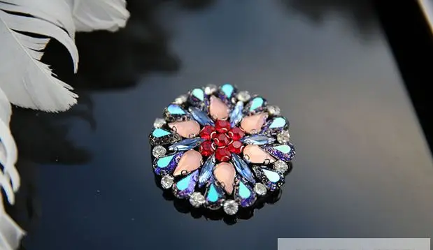 Декоративные цветы ручной работы стразы вышитые бисером аппликации из блесток с