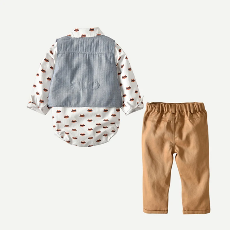 SHEIN/комплект из 3 предметов для маленьких мальчиков с рисунком из мультфильма: комбинезон+ жилет+ штаны, Весенняя модная повседневная детская одежда с бантом