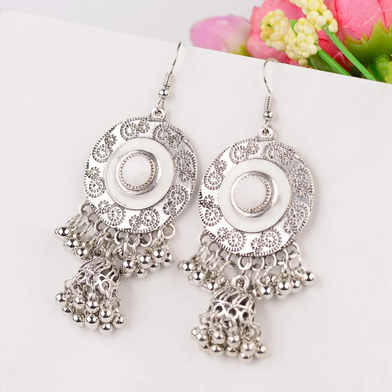 OIQUEI богемные этнические длинные маленькие серьги-подвески с колокольчиком и