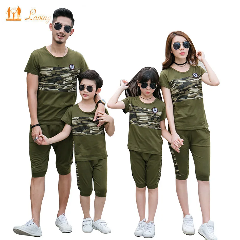 

Комплект летней камуфляжной одежды для отца, сына, матери, дочери, футболки и шорты большого размера