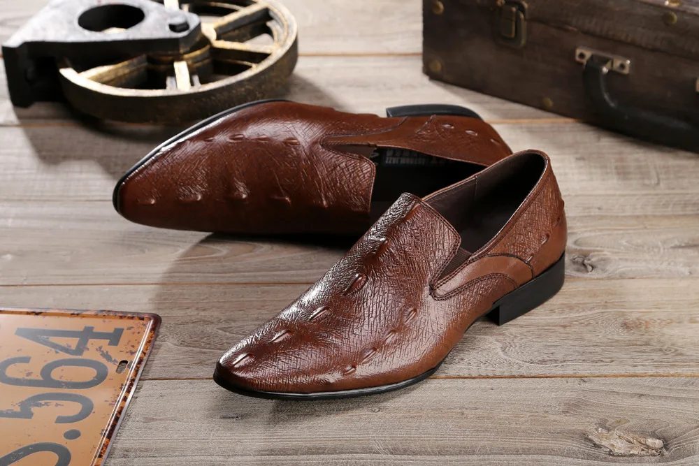 

Men Pointed Toe Mocassin Homme Leather Crocodile Pattern Slip On Men's Casual Shoes One-legged Men's Wedding Shoes