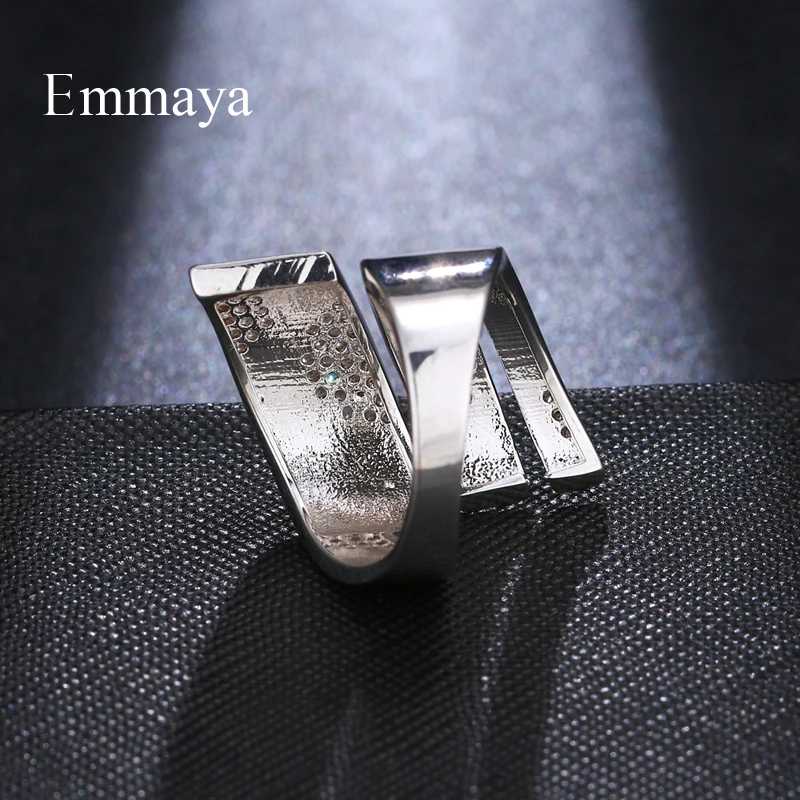 Женское кольцо в форме змеи Emmaya эффектное с кубическим цирконием простое
