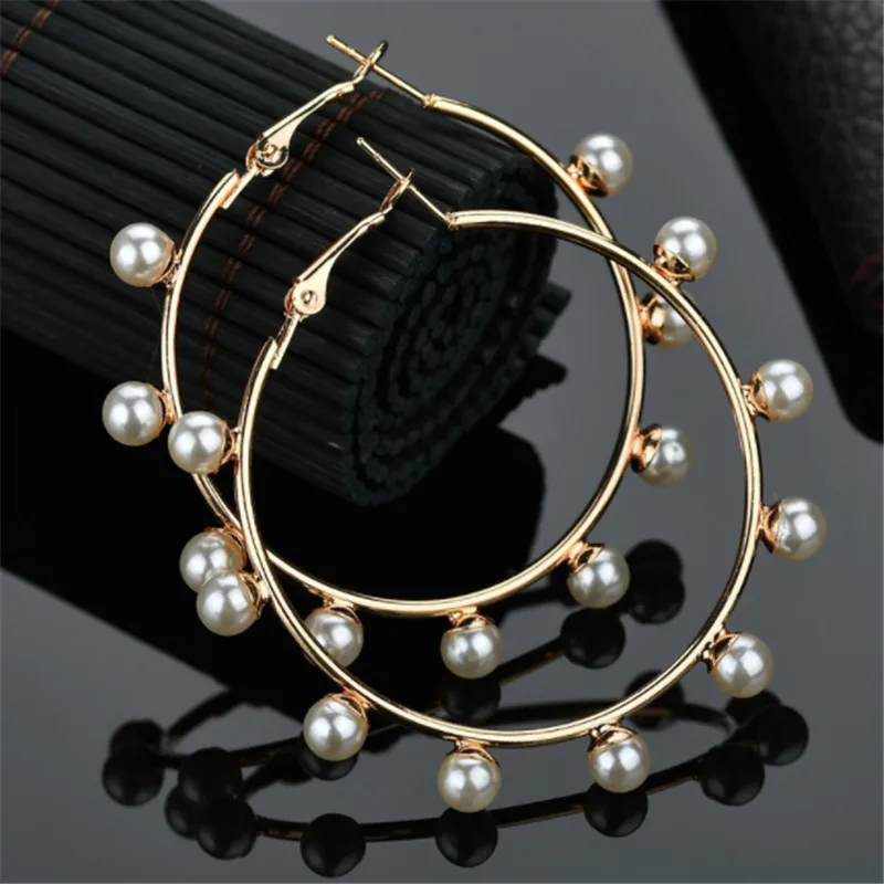 

WWLB 2019 Fashion Jewelry White Pearl Earrings Metal Big Round Pearl Earrings For Woman Wedding Party Accessories Gift