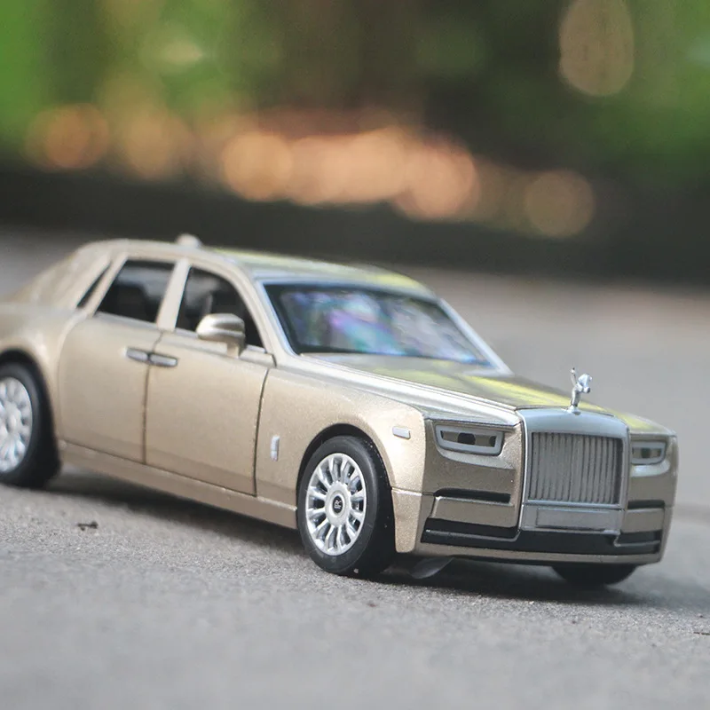 1:28 Rolls Royce, роскошная модель, модель автомобиля из сплава, звук и светильник, оттягивающая 6 дверей, эксклюзивная модель автомобиля