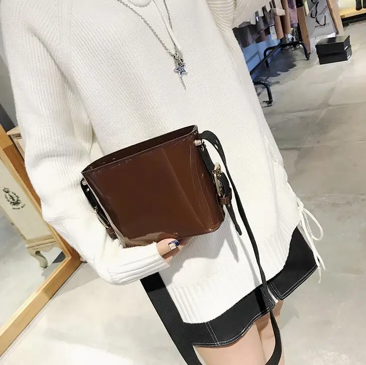 Женская сумка в европейском стиле ретро 2018 модная новая сумочка женская высокого