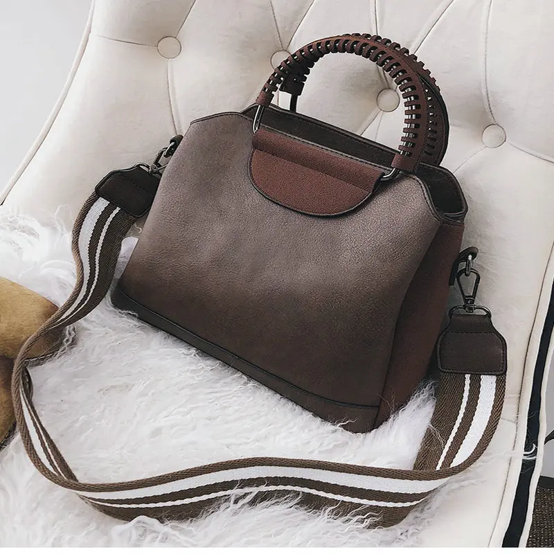 Сумка женская на весну и лето 2019 г. с широким ремешком через плечо сумка в стиле