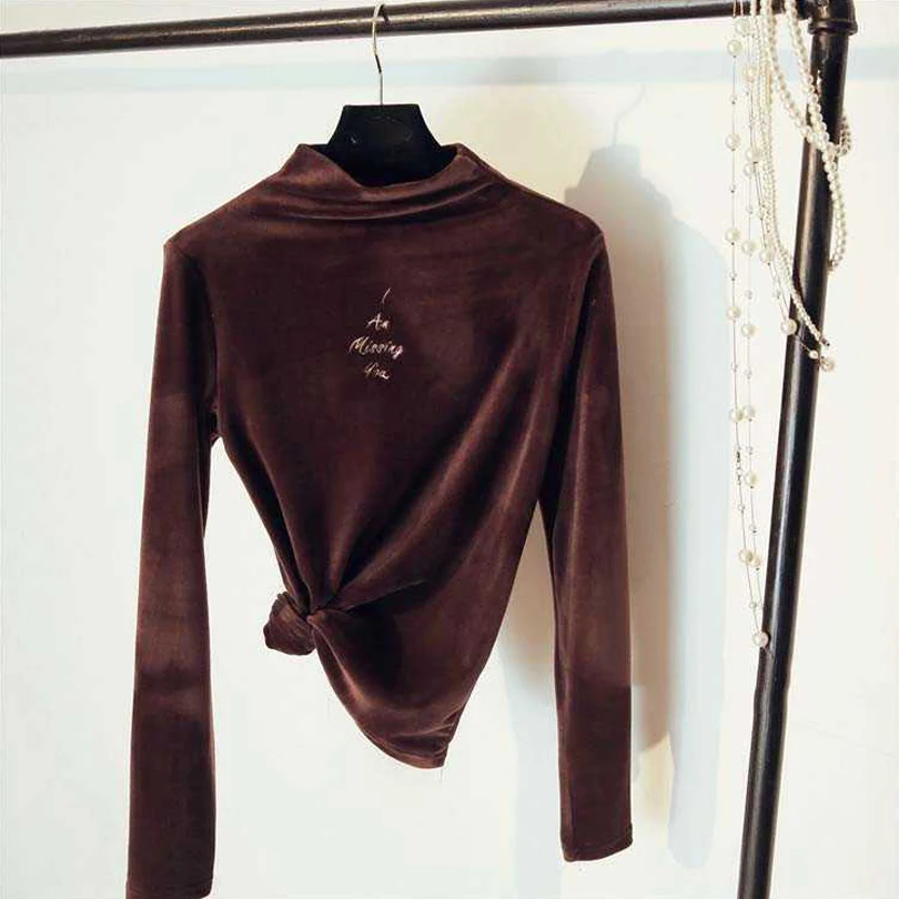 2017 Autumn Winter Women Clothes Black and White Long Sleeve Solid Shirts Fashion O Neck Velvet Tops Letter Female |