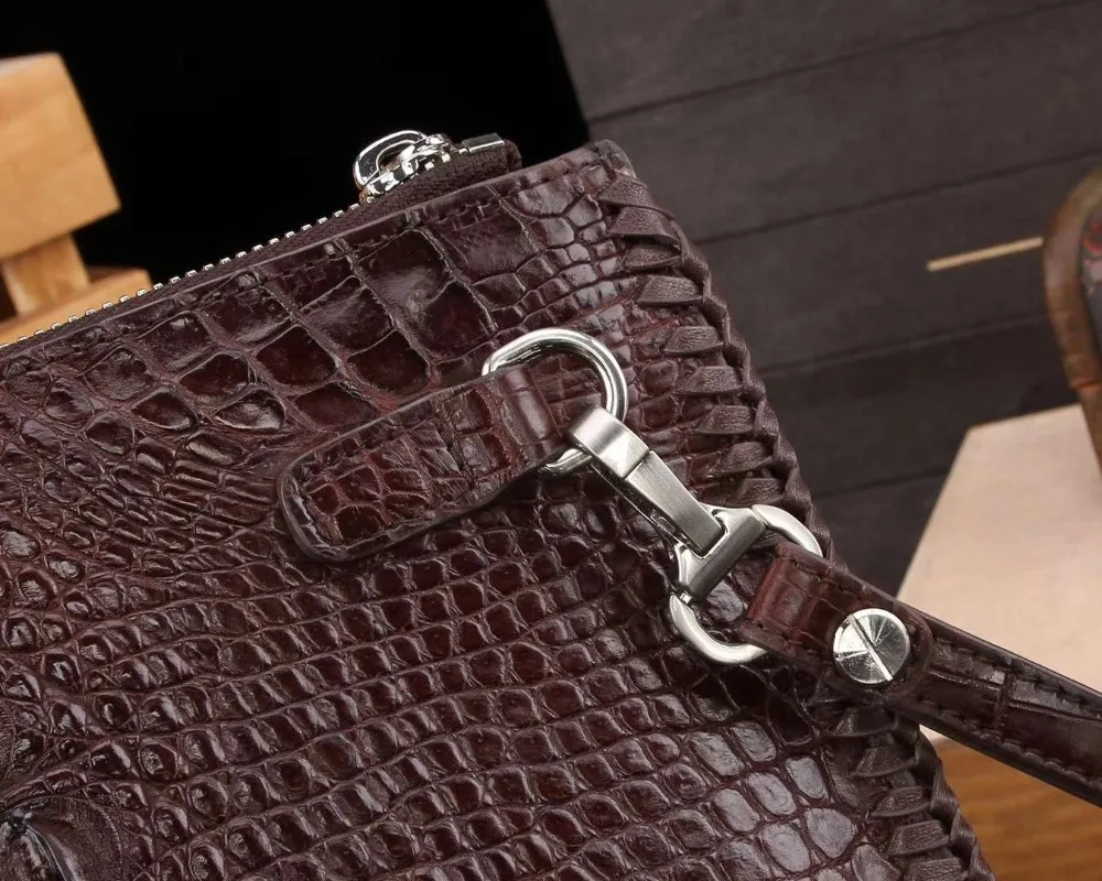 Рисунок 5 - Мужской клатч из натуральной крокодиловой кожи