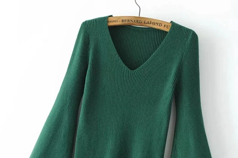 2017 Autumn New European Style Women Fashion V-Neck Long Flare Sleeve Solid Color Casual Knitted Pullovers Sweater | Женская одежда