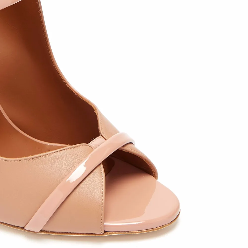 Женские туфли-лодочки с открытым носком на высоком каблуке подиумная