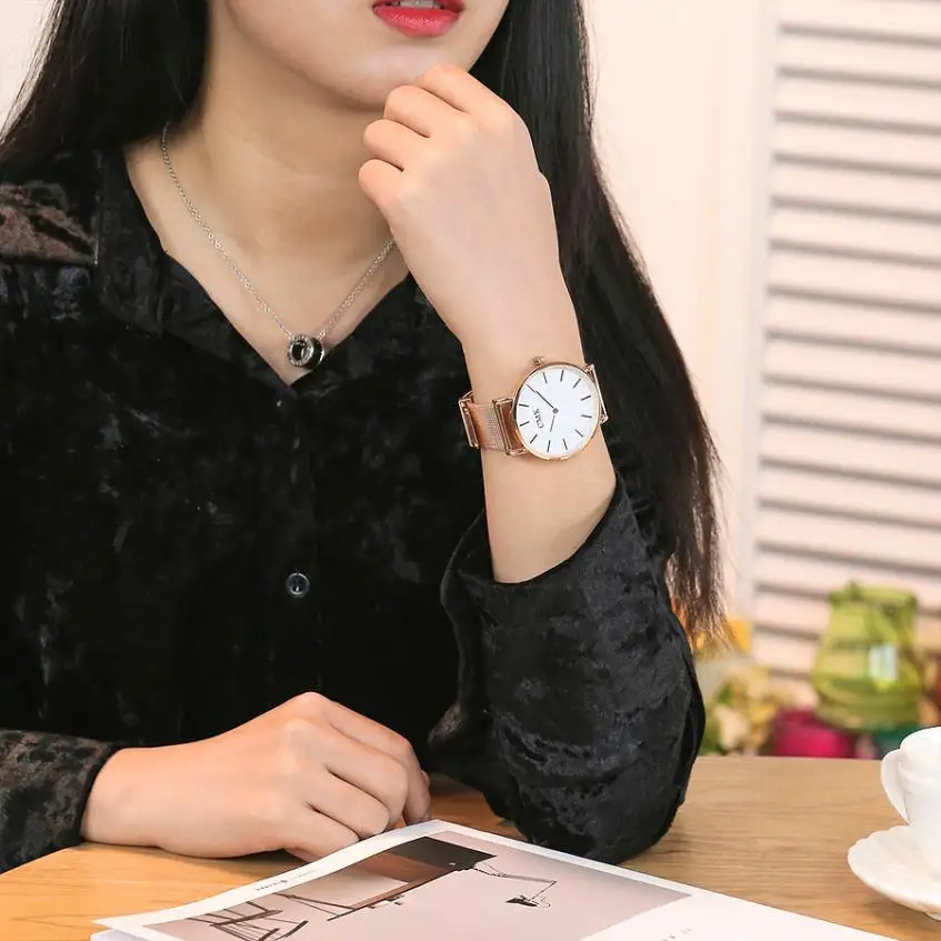 2018 Новые Модные Простые Женские часы из сплава нержавеющей стали с циферблатом