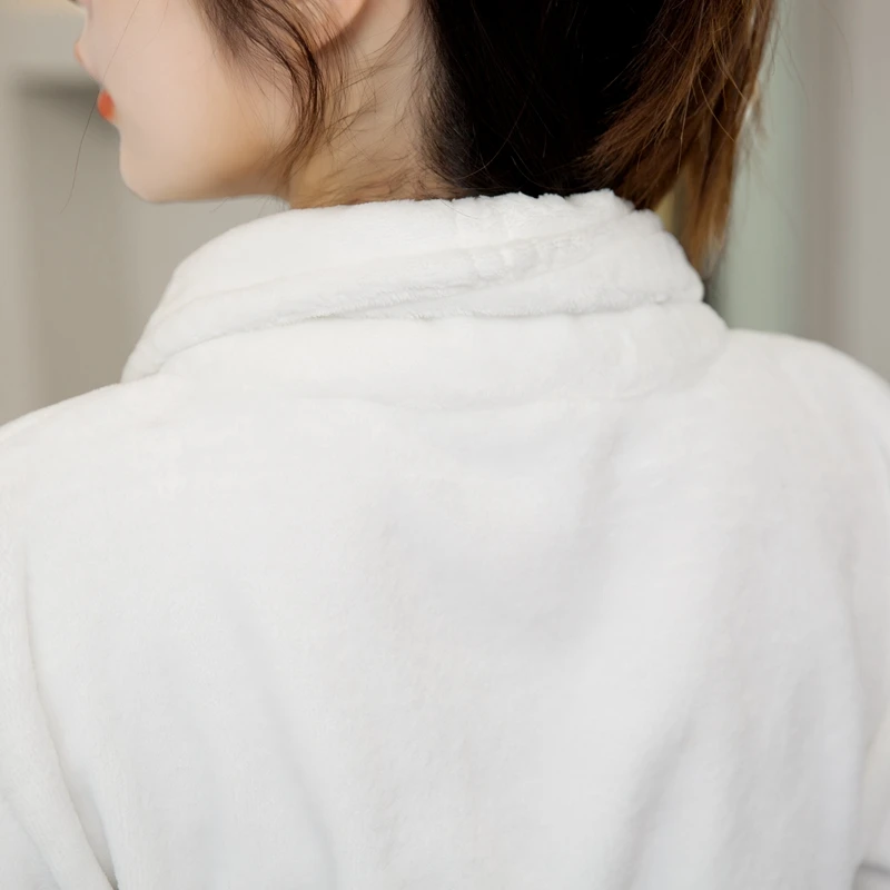 Женские теплые фланелевые халаты с длинным рукавом бархатные кораллового цвета