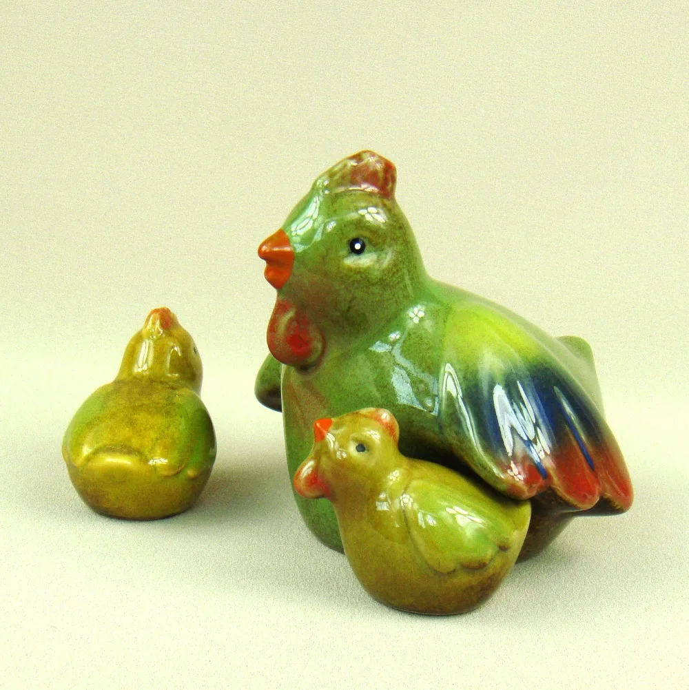 Фарфоровая курица и цыплята миниатюрная Керамика ручной работы фигурка птицы