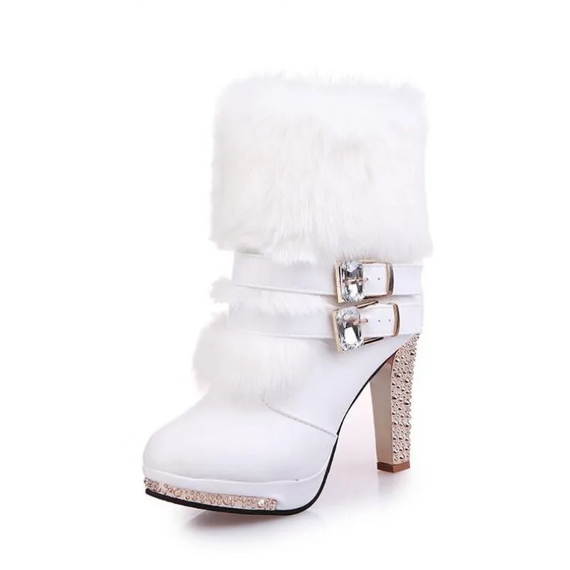 Женские теплые ботинки из ПУ кожи черные белые на высоком каблуке с ремешком и