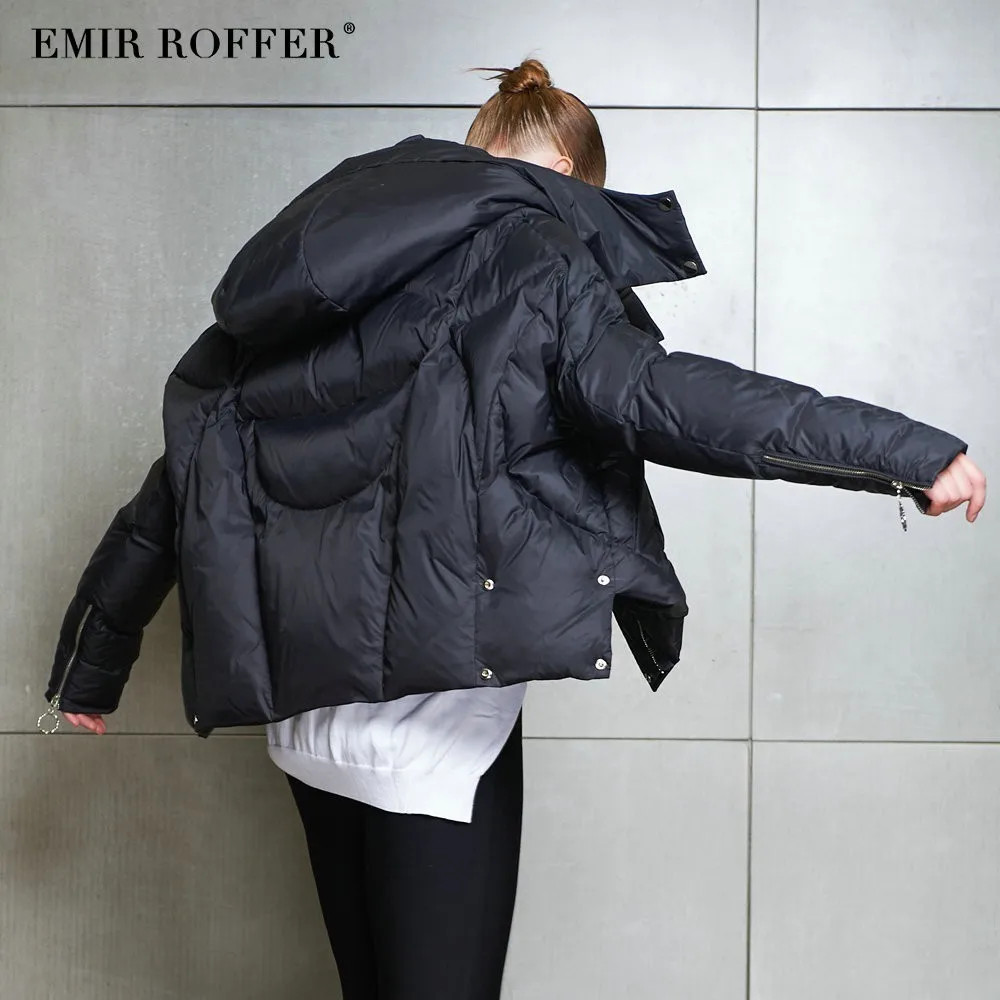 Фото EMIR ROFFER 2018 женский зимний пуховик короткий модный с капюшоном ассиметричный EMIR ROFFER 2018 женский зимний пуховик короткий модный с капюшоном ассиметричный