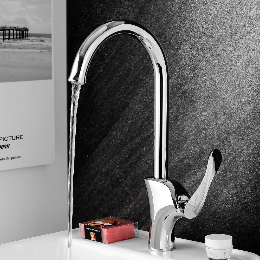 Новый латунь кухня раковина смеситель холодной и горячей Одиночная Вращающаяся