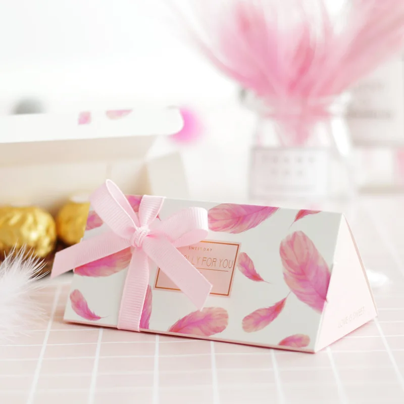 Розовый перо коробка для конфет с ленточка на свадебные подарки и вечерние