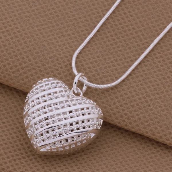 Ожерелье серебряного цвета с подвеской сердечником AN078|necklace candy|necklacnecklace girl |