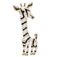 cute pearl giraffe brooches for women cute animal brooch pin fashion jewelry gold color gift for kids exquisite broches o2635